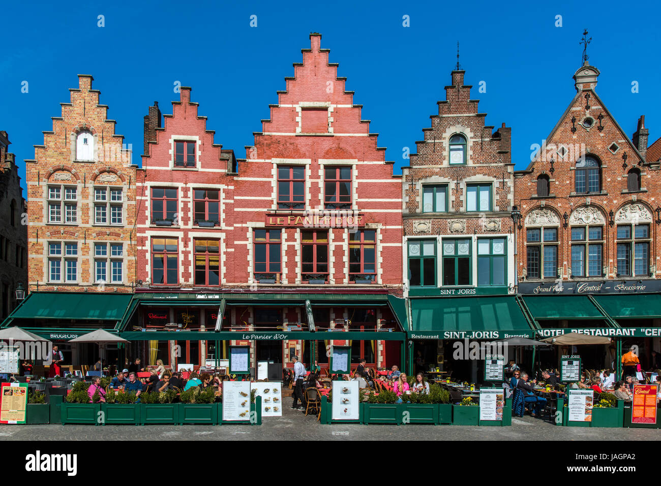 Markt o sulla piazza del mercato di Bruges, Fiandre Occidentali, Belgio Foto Stock