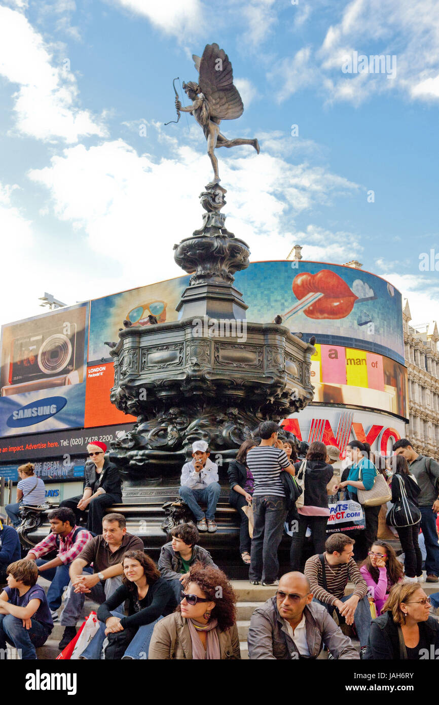 L'Inghilterra,Londra,Piccadilly Circus,turistica, Foto Stock