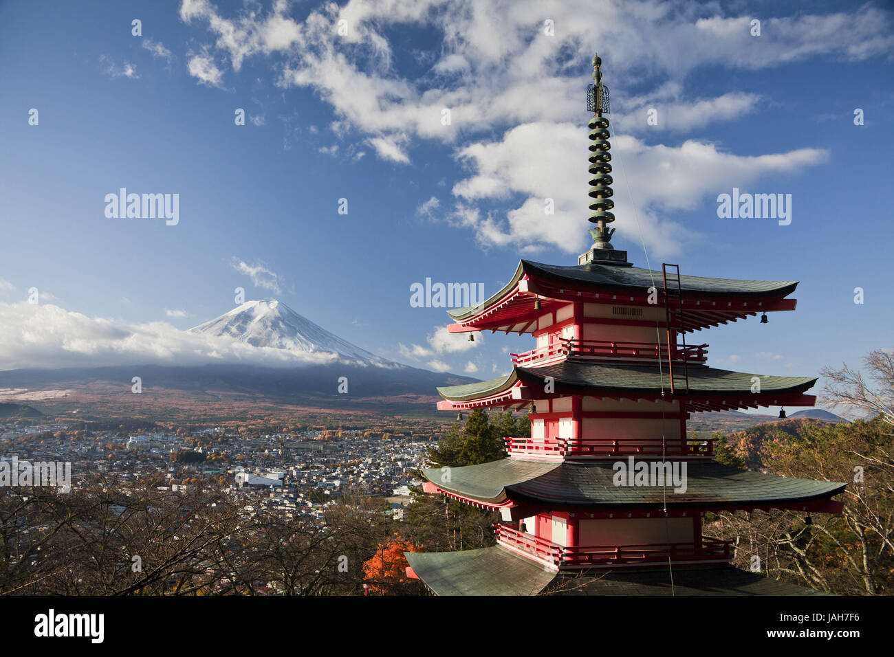 Giappone,Fujiyoshida town,Churieto pagoda e il Monte Fuji, Foto Stock