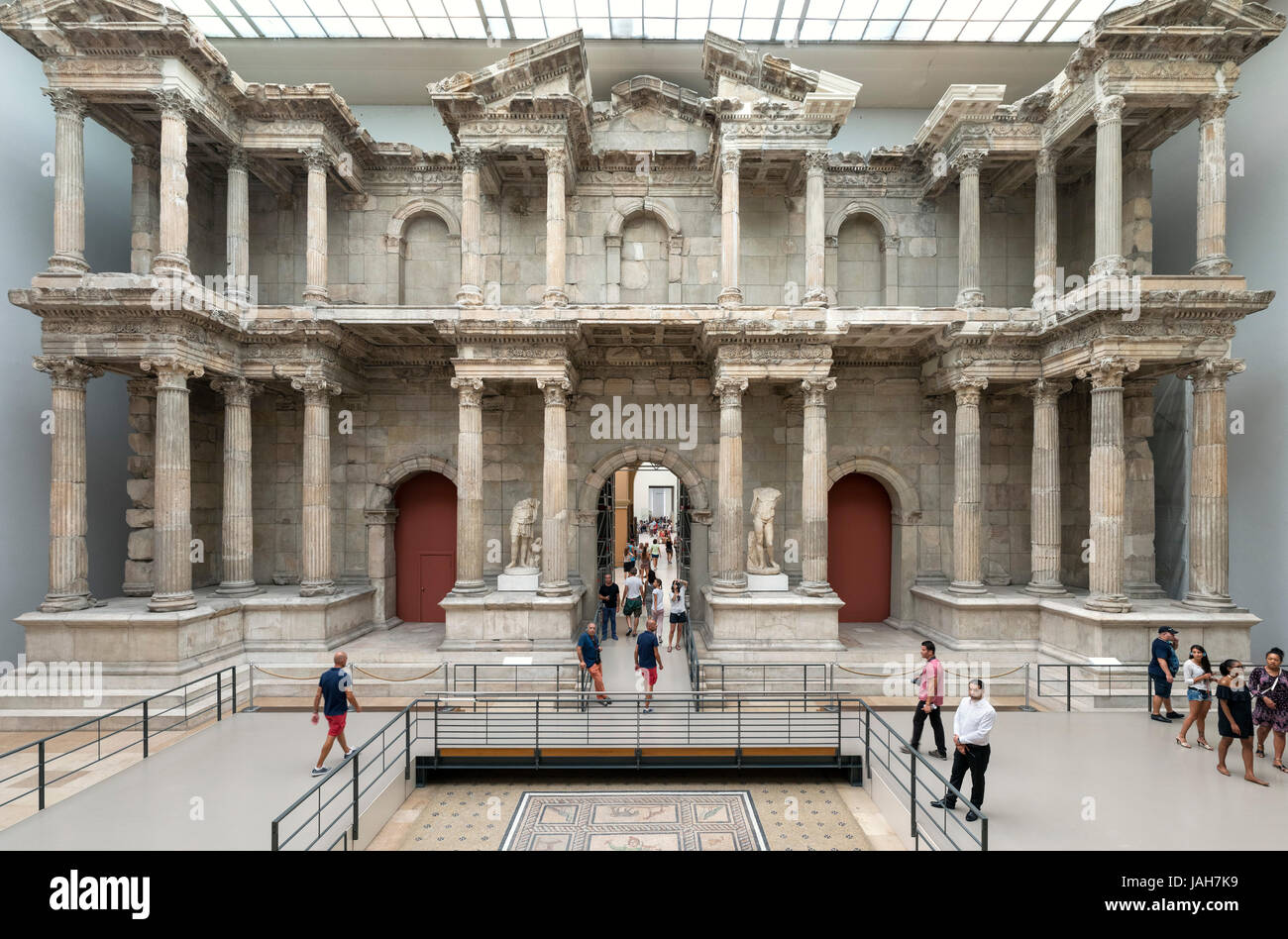 La porta del mercato di Mileto ( Mileto ) c.100 AD, Pergamon Museum di Berlino, Germania Foto Stock