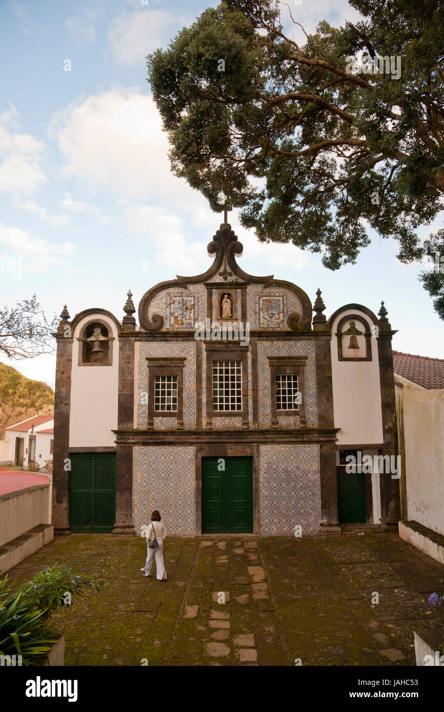 Convento di Caloura è un portoghese convento del XVI secolo situata nella parrocchia di Agua de Pau. Sao Miguel island, isole Azzorre, Portogallo. Foto Stock