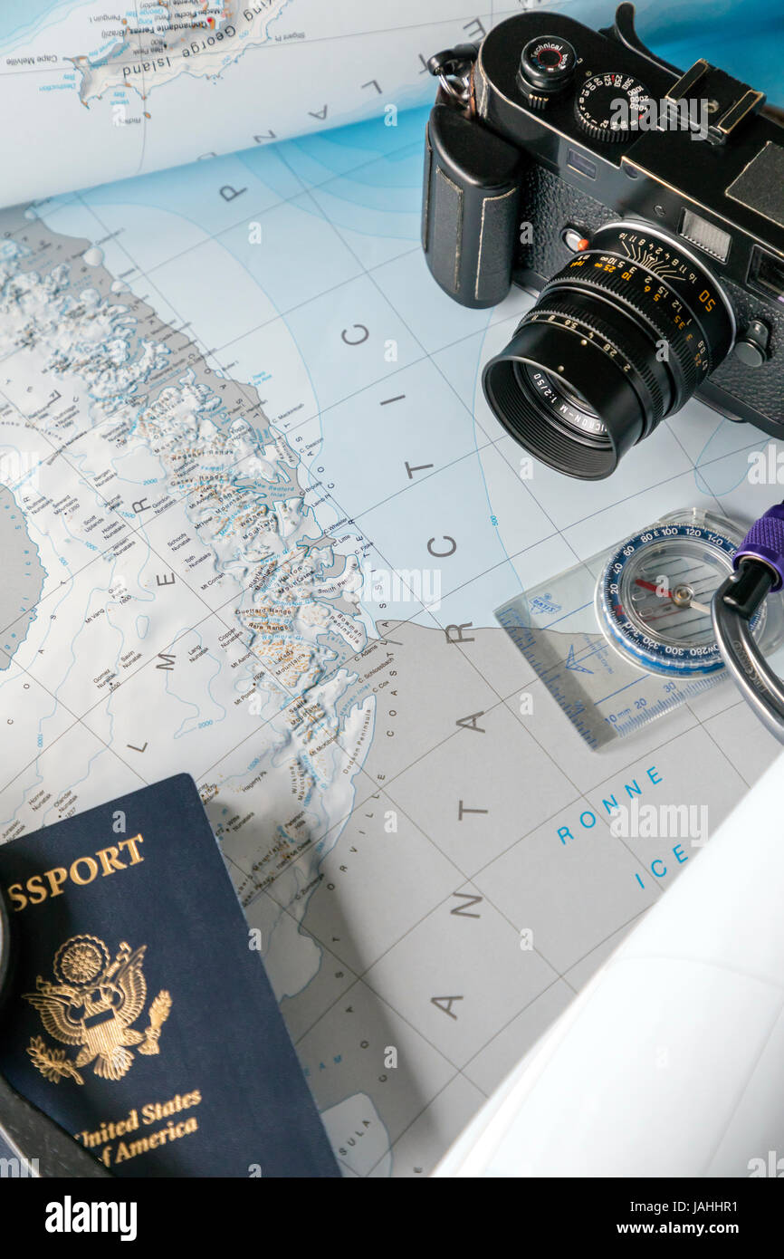 Ancora in vita di Antaractica mappa e articoli da viaggio Foto Stock