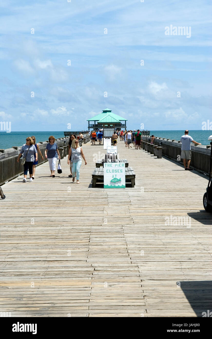 Folly Beach Fishing Pier a Charleston, South Carolina, USA. Foto Stock