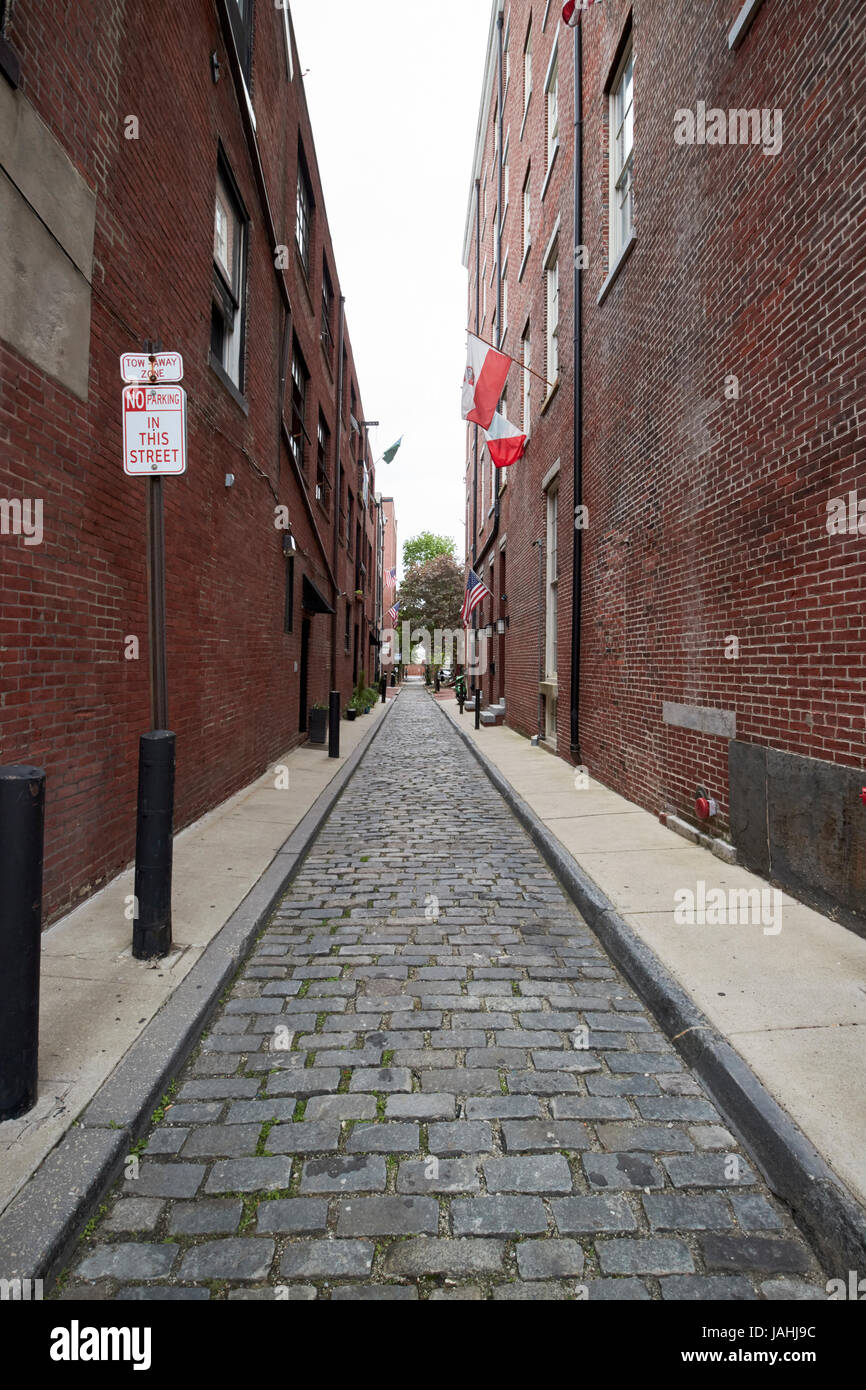 Acciottolato stretto vicolo cuthbert street nella città vecchia di Philadelphia STATI UNITI D'AMERICA Foto Stock