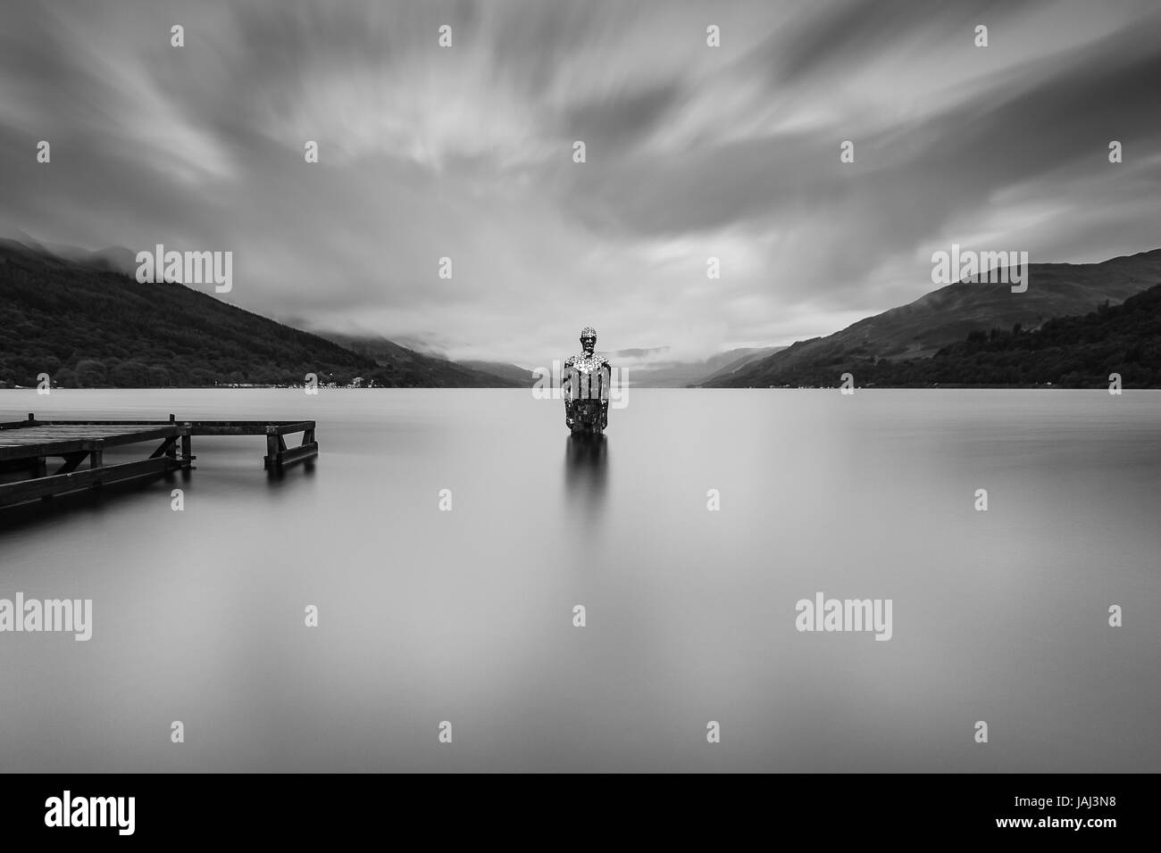 Specchio uomo Loch Earn Foto Stock