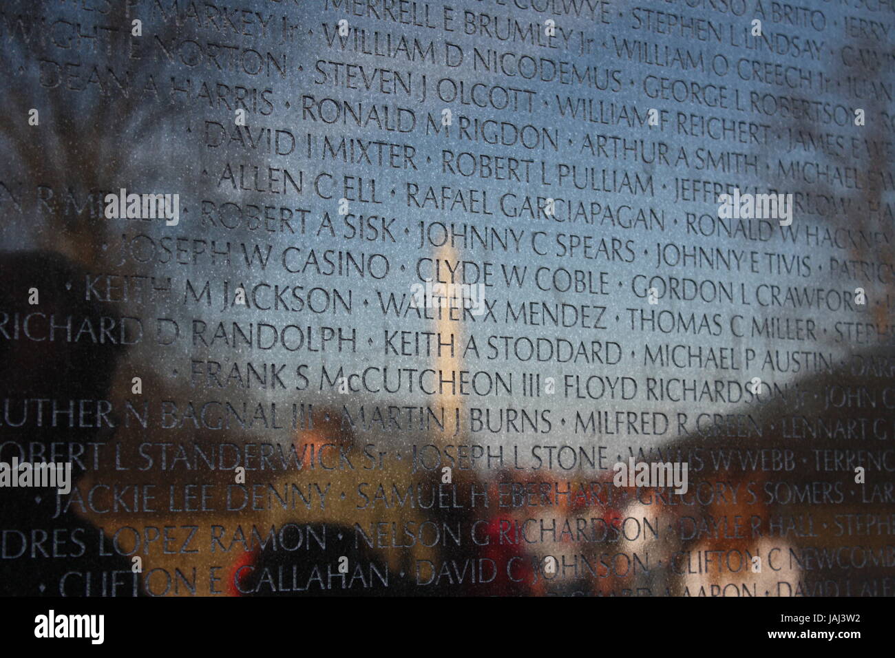 La parete che riflette il Monumento di Washington Foto Stock