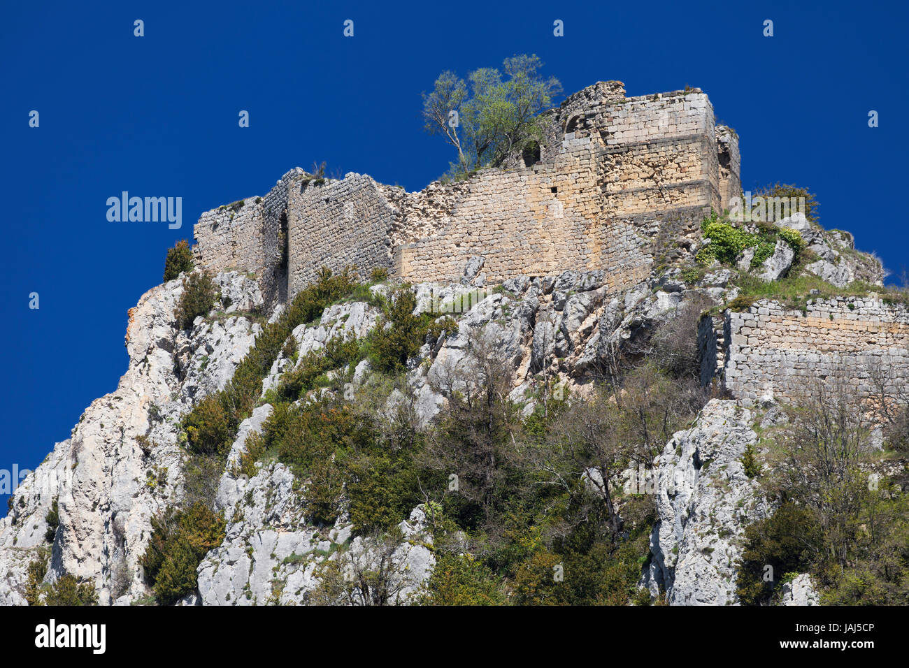 Rovine del Chateau de Roquefixade, Occitanie, Francia. Foto Stock