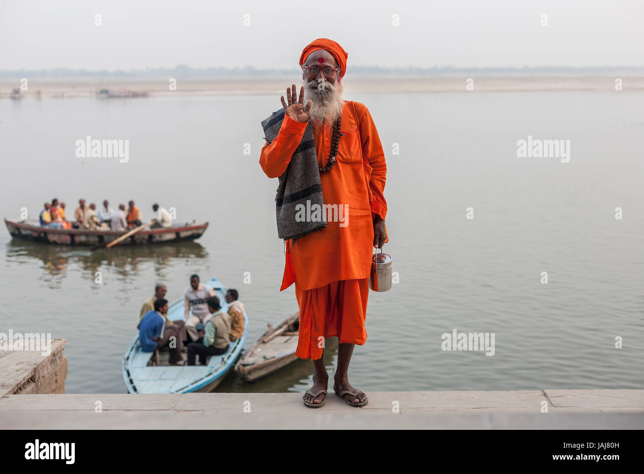 Uomo Santo di Varanasi, Uttar Pradesh, India, Asia Foto Stock
