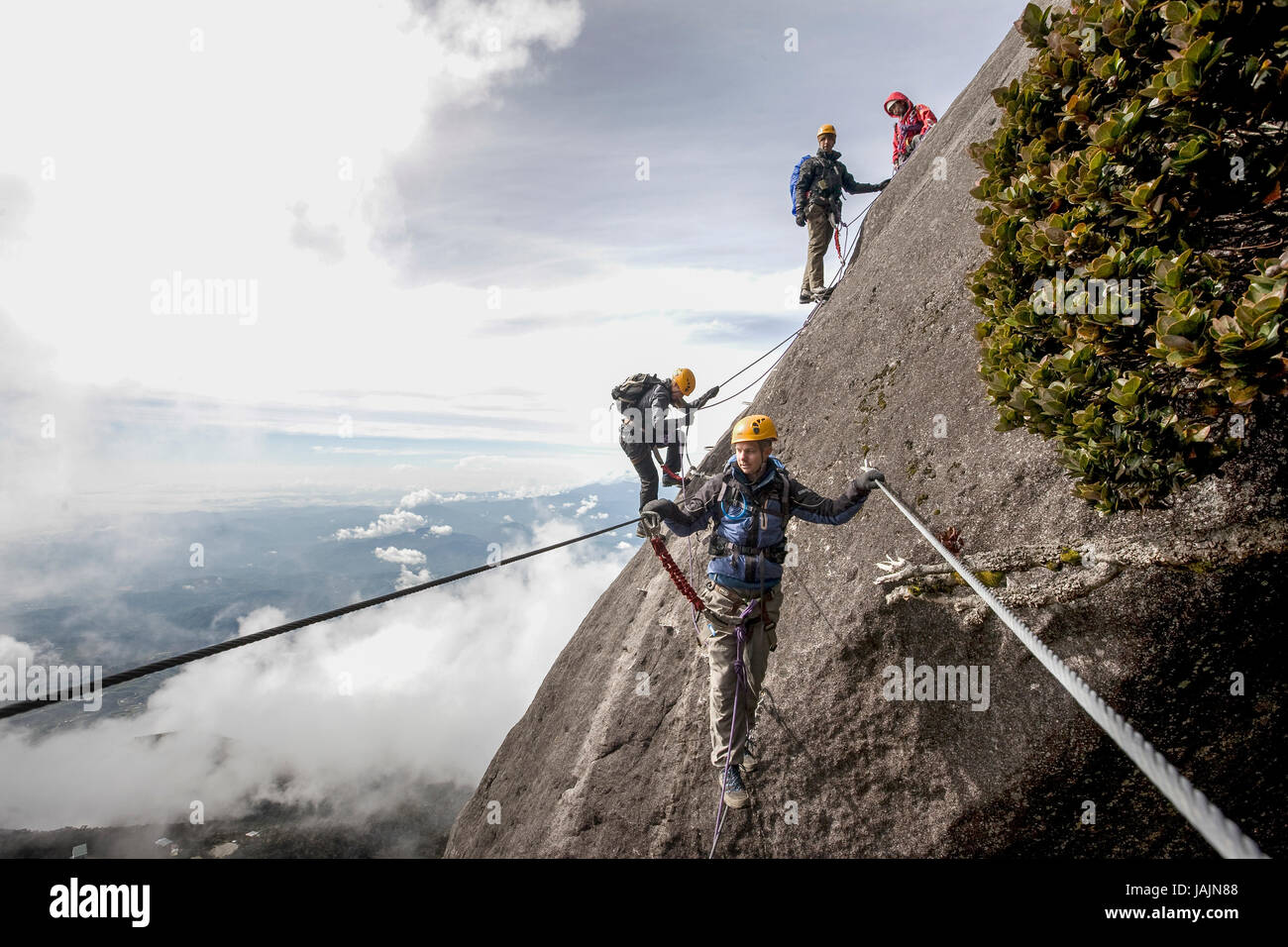 Via Ferrata e alpinismo in Mount Kinabalu, Borneo Malese. Foto Stock