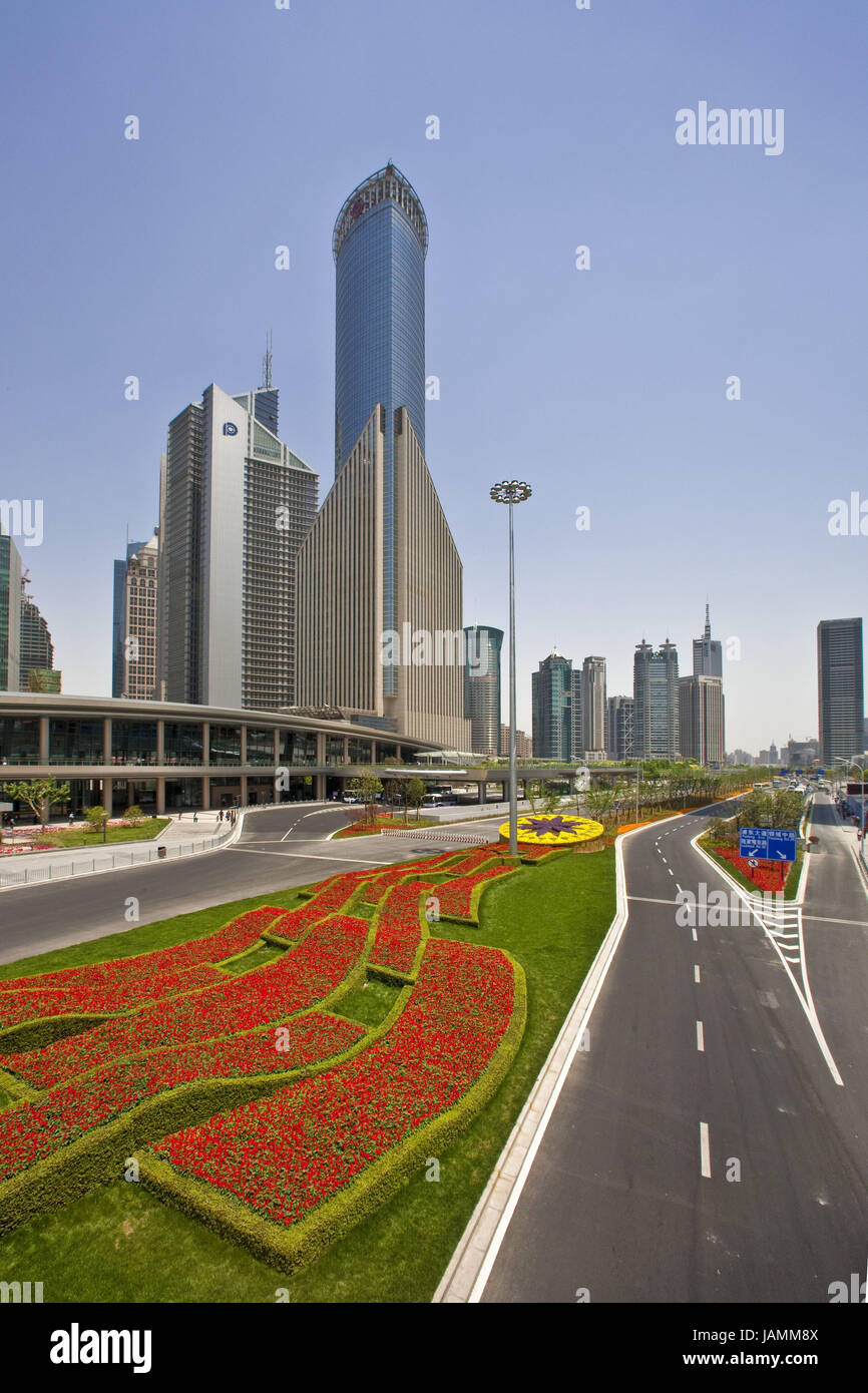Cina,Shanghai,quartiere Pudong,street,centrale di prenotazione,fiori, Foto Stock