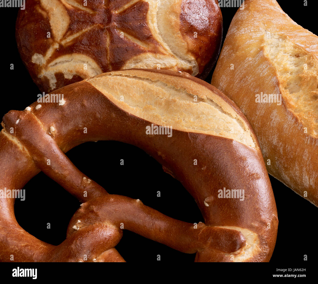 Dettaglio di un po' di tedesco lye panini e pane nero indietro Foto Stock
