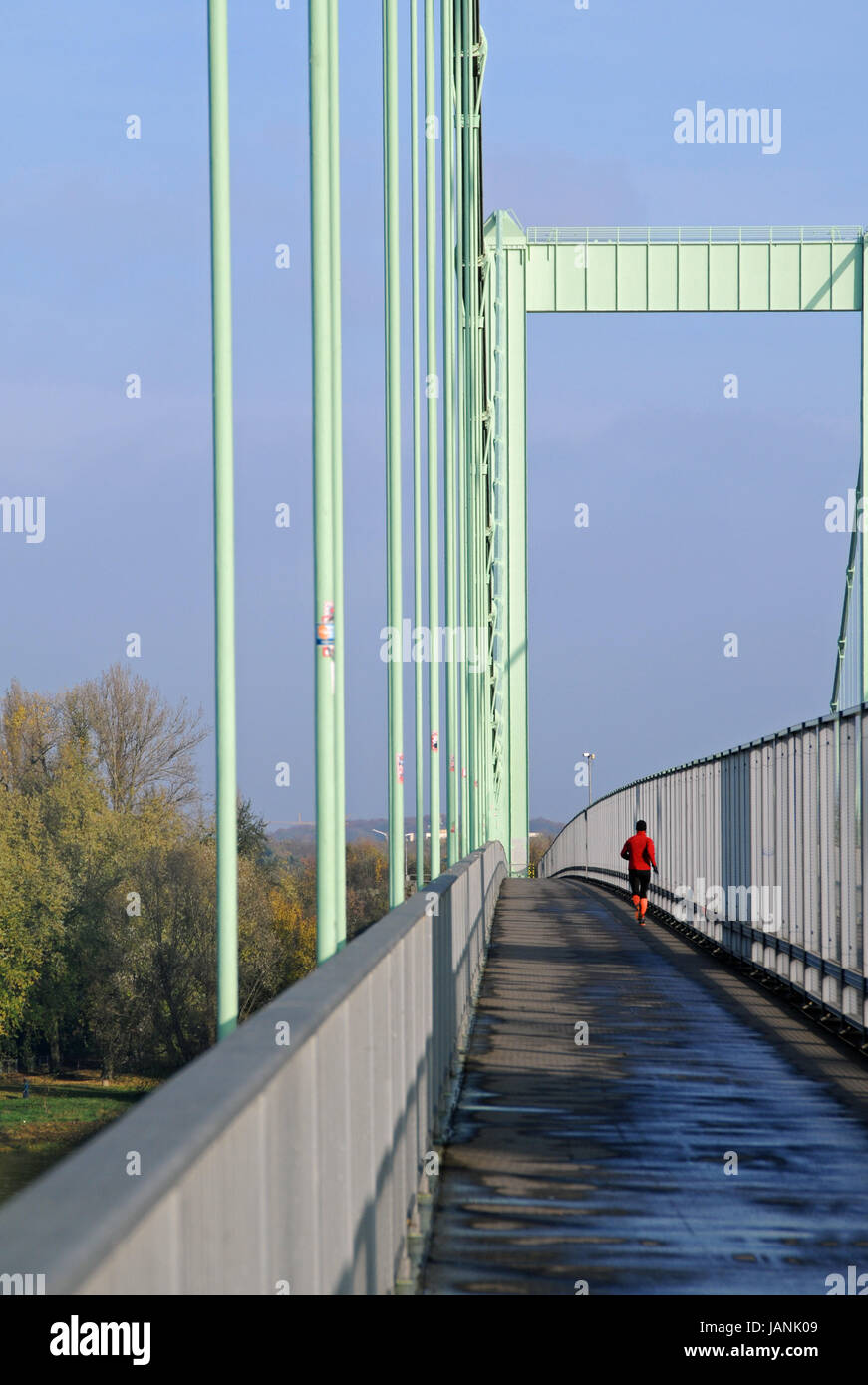 Rodenkirchener brucke immagini e fotografie stock ad alta risoluzione ...