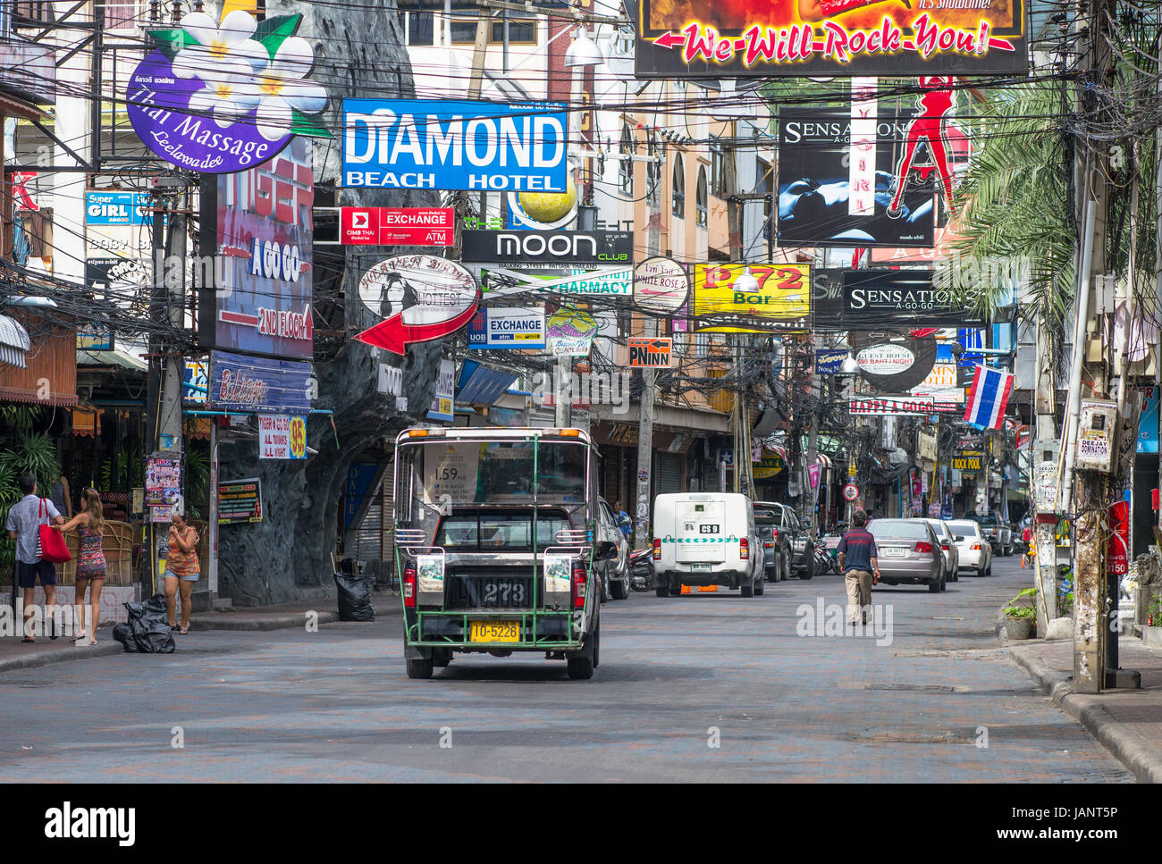 La famigerata Walking Street a sud di Pattaya, Chonburi Provincia in Thailandia, durante le ore diurne. Foto Stock