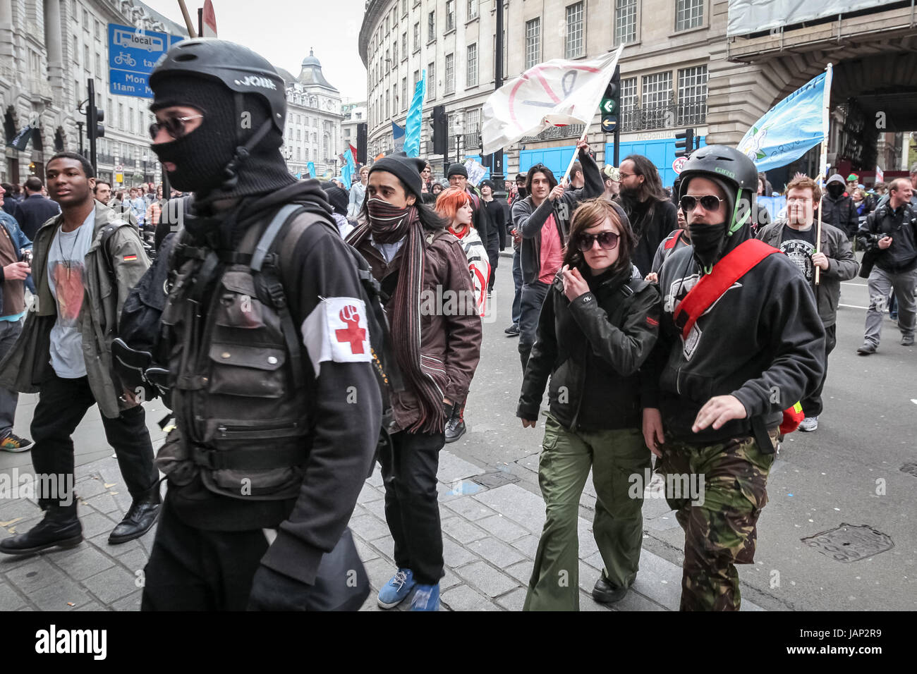 Protesta Anti-Cuts vede oltre 250.000 manifestanti marzo a Londra per opporsi alla coalizione di governo di tagli della spesa pubblica. Foto Stock