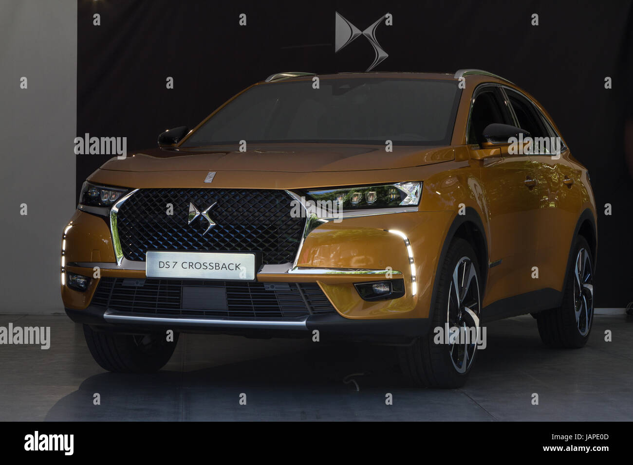 Torino, Italia, il 7 giugno 2017. Un DS 7 Crossback. La terza edizione del Parco Valentino car show ospita le vetture da molti costruttori di automobili e i progettisti di automobili all'interno del Parco del Valentino a Torino, Italia. Foto Stock