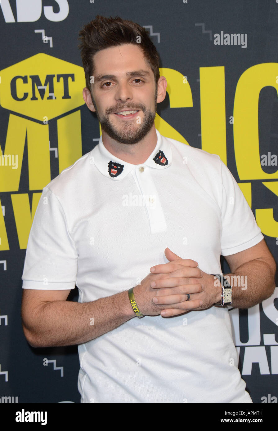 Nashville, TN, Stati Uniti d'America. Il 7 giugno, 2017. 07 Giugno 2017 - Nashville, Tennessee - Thomas Rhett. 2017 CMT Music Awards tenutosi a Music City Center. Photo credit: Tonya saggi/AdMedia Credito: Tonya saggi/AdMedia/ZUMA filo/Alamy Live News Foto Stock