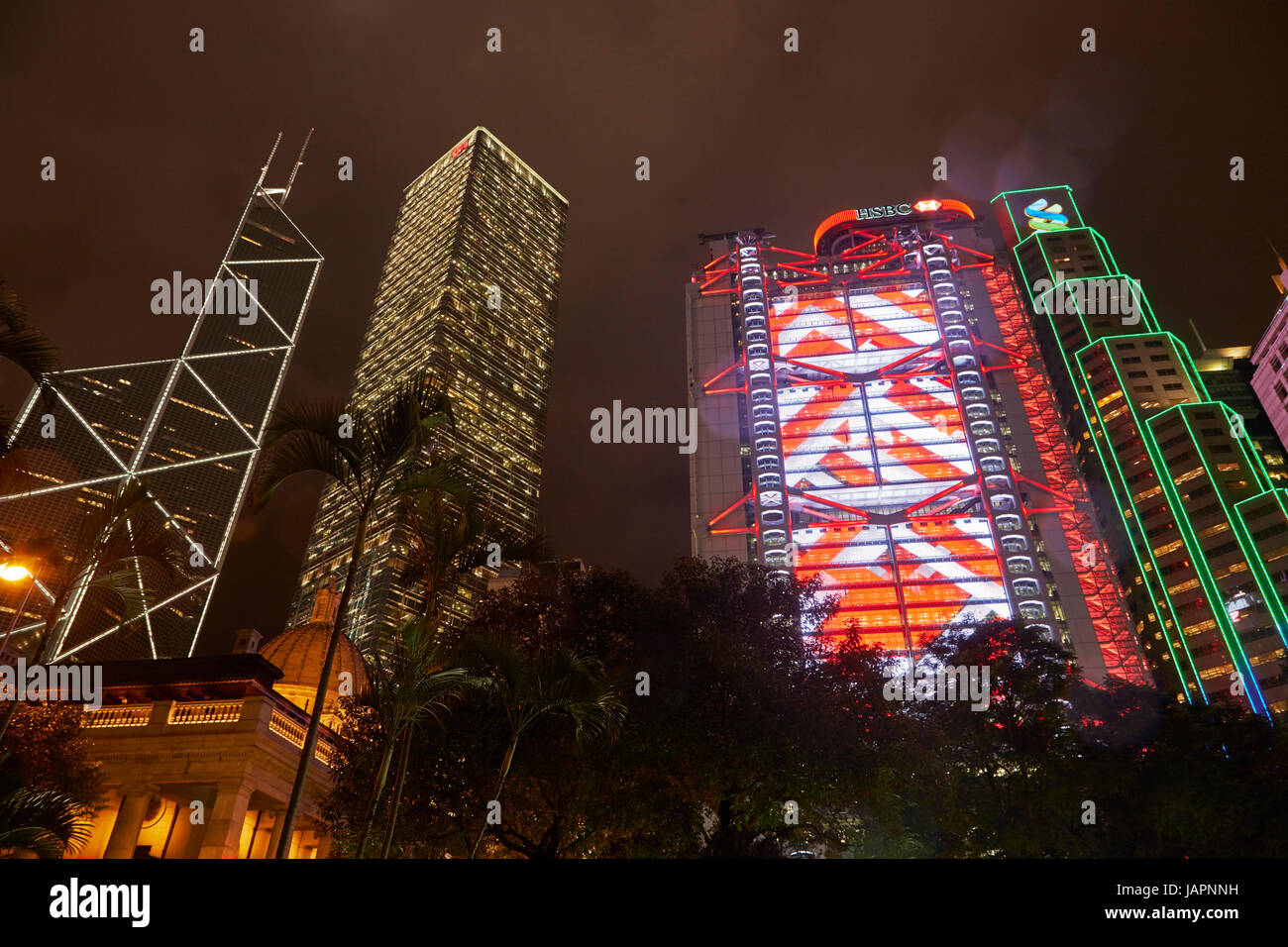 Grattacieli di notte, centrale, Isola di Hong Kong, Hong Kong, Cina Foto Stock