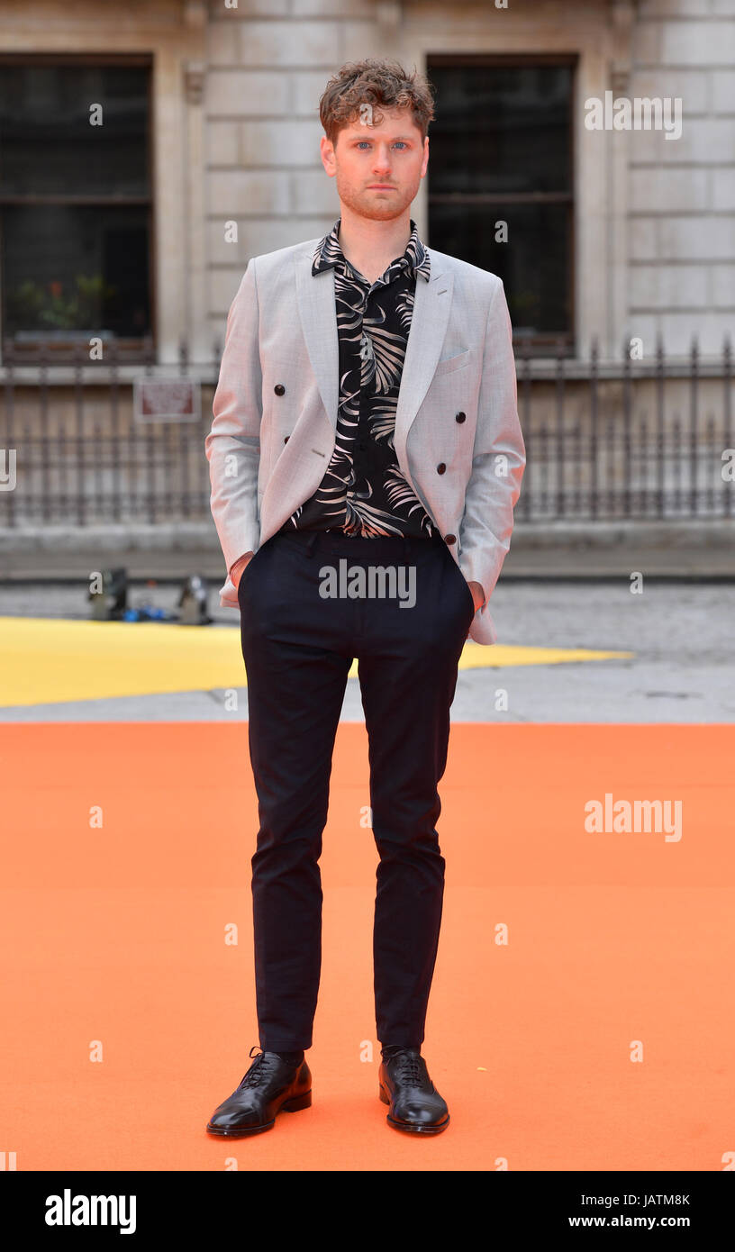 Kyle Soller arrivando per la Royal Academy of Arts Estate Anteprima della Fiera parte 2017 tenutasi a Burlington House, Londra. Stampa foto di associazione. Picture Data: mercoledì 7 giugno 2017. Foto di credito dovrebbe leggere: Matt STANLEY A. CROSSICK/PA FILO Foto Stock
