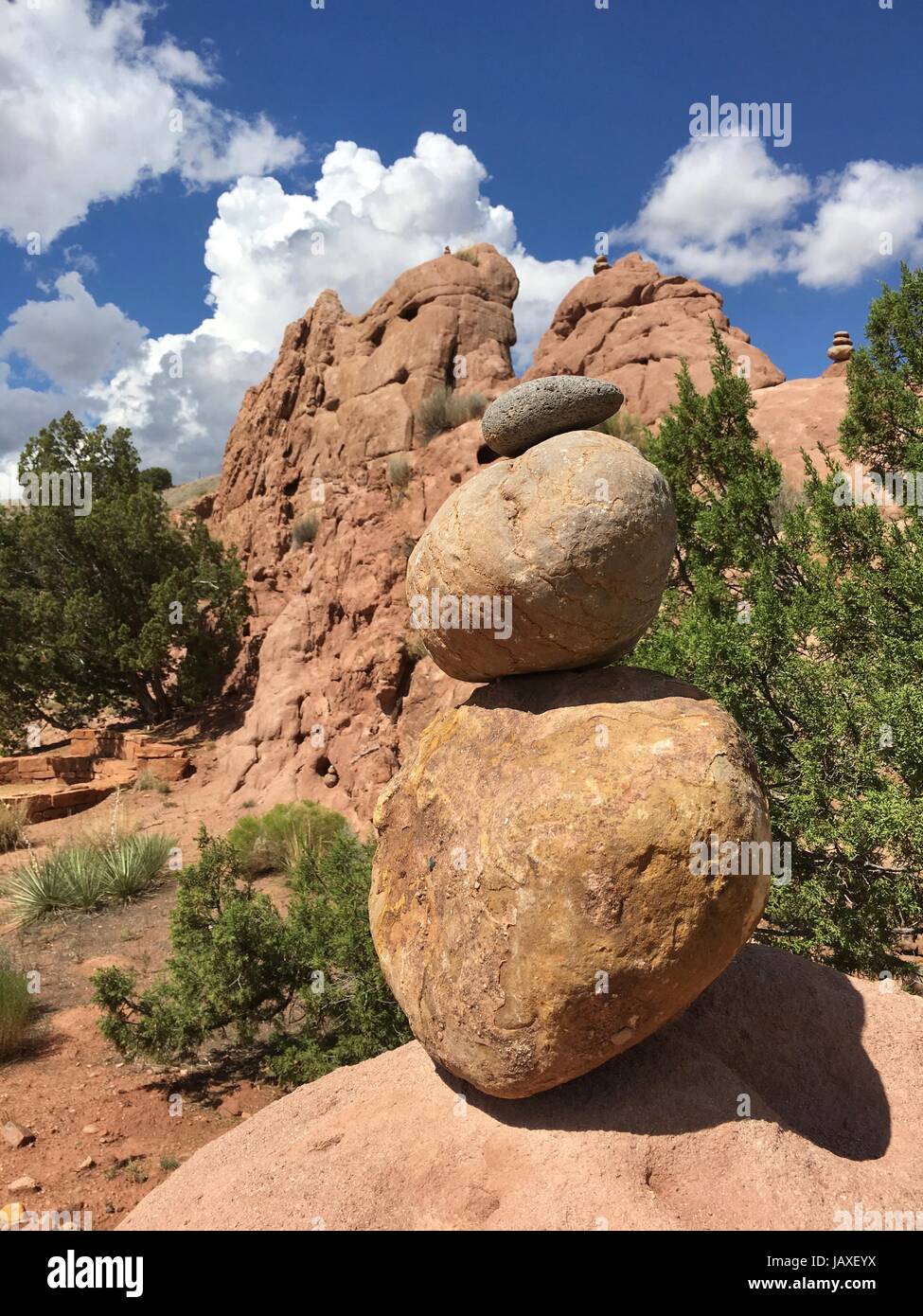 Nuovo Messico, turchese Rock equilibrata pila pile Foto Stock