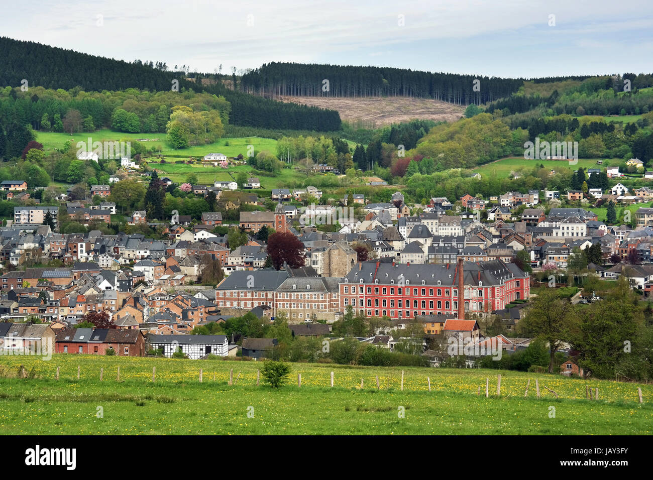 Panorama sull'abbazia di Stavelot nelle Ardenne belghe Foto Stock