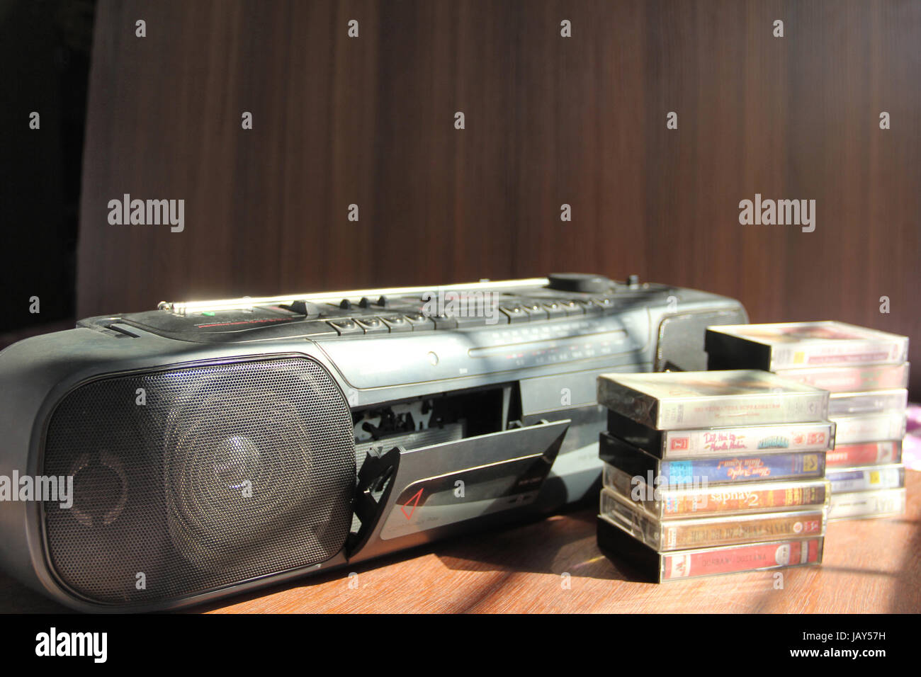 Il nastro vecchio registratore a cassette audio Foto Stock