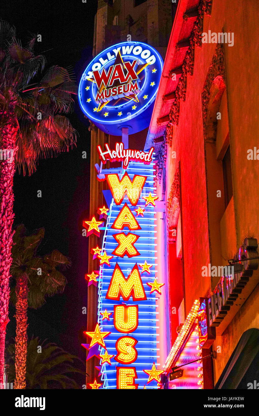 Famoso museo di cera su Hollywood Boulevard di notte - LOS ANGELES - California Foto Stock
