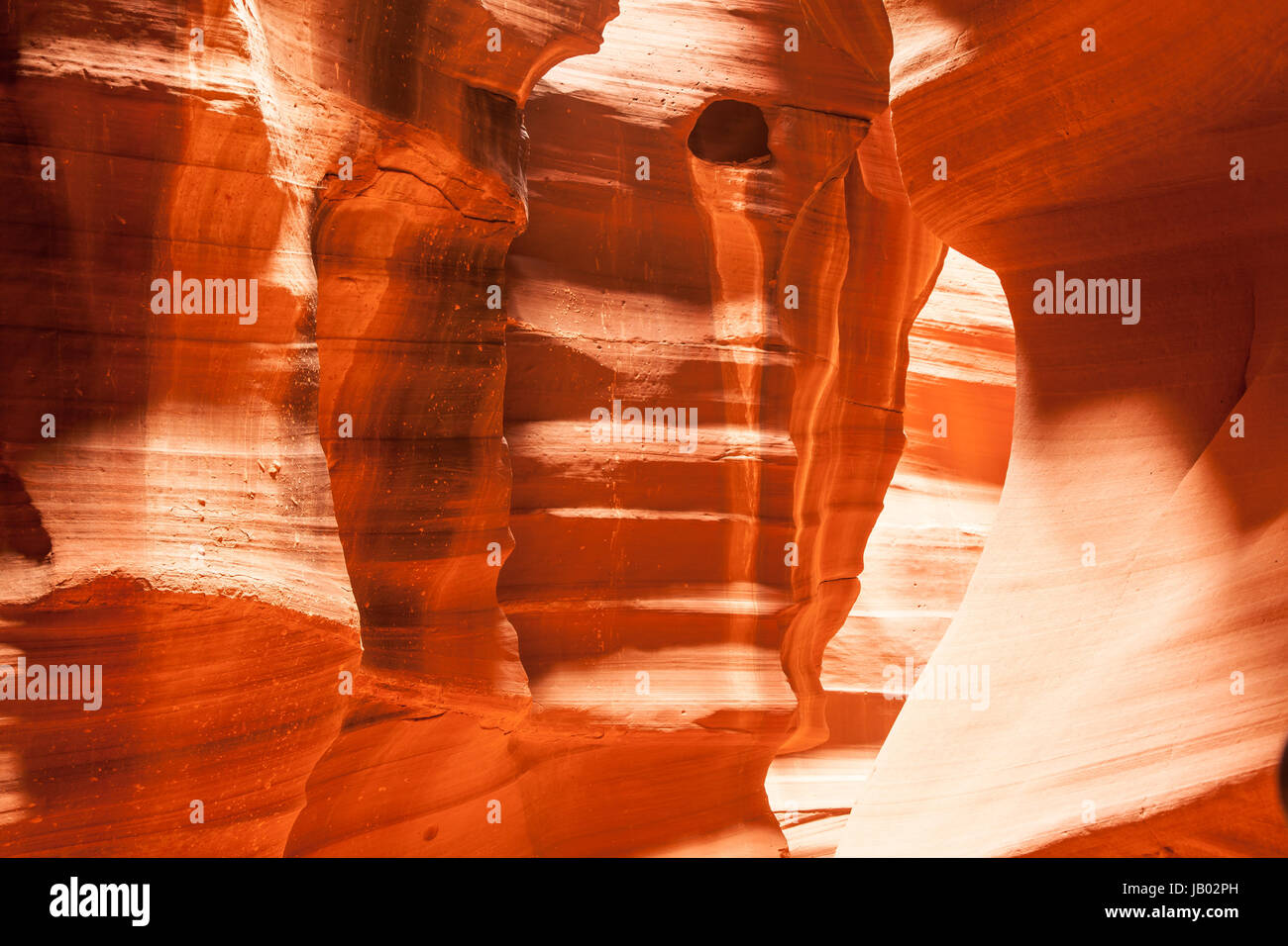 Interno di Antelope Canyon, meravigliosa onde arancione di pietra Foto Stock