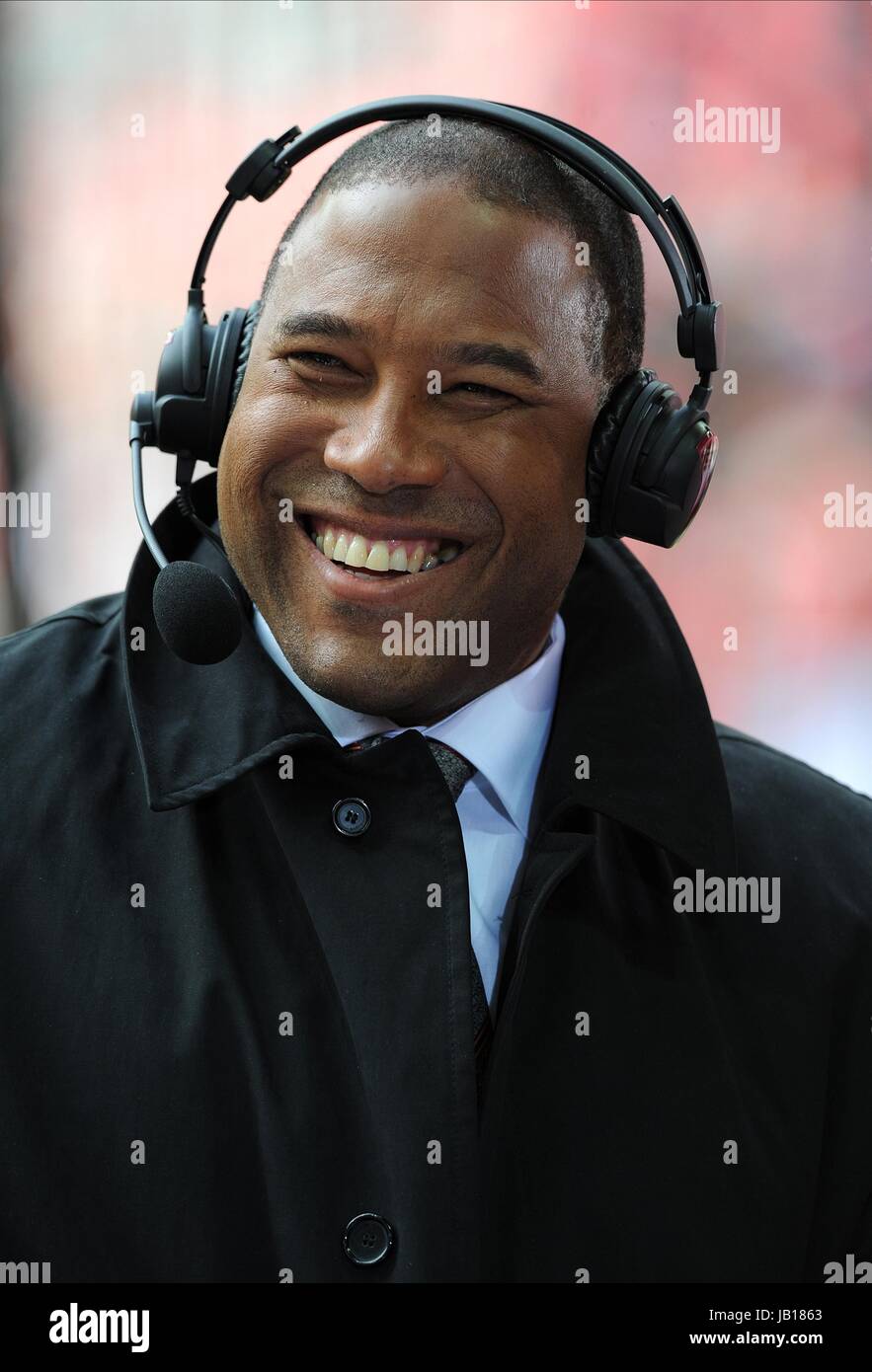 JOHN BARNES EX CALCIATORE Wembley Stadium Londra Inghilterra 05 Maggio 2012 Foto Stock