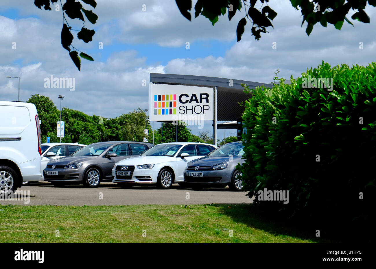 Auto shop supermercato, Norwich, Norfolk, Inghilterra Foto Stock