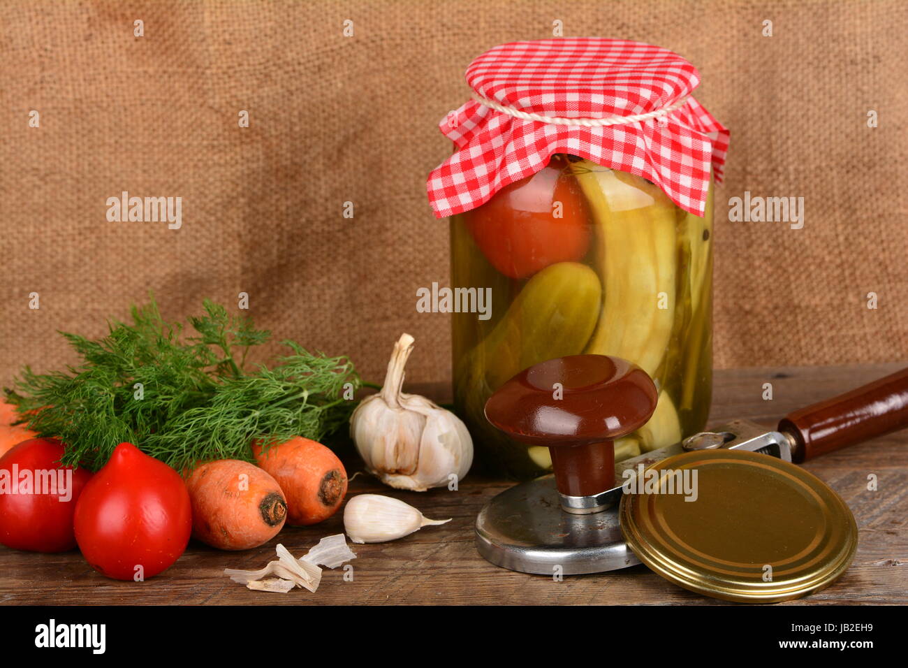 Home canning, conserve di verdura Foto Stock