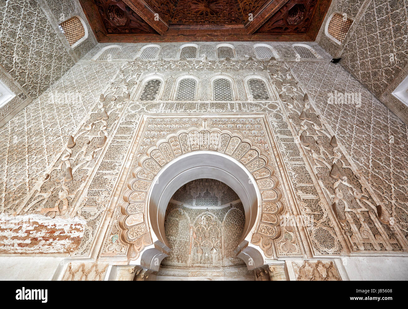Architettura moresca di scuola islamica medersa Ben Youssef, Marrakech, Marocco, Africa Foto Stock