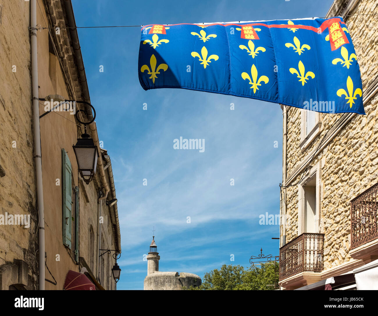 La città medievale di Aigues Mortes, vicino a Montpellier, Occitanie, Francia Foto Stock