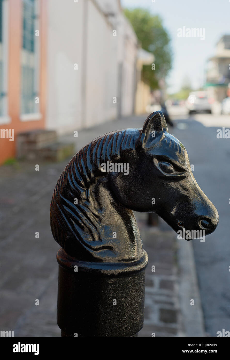 Attacco a cavallo nel Quartiere Francese di New Orleans. Foto Stock
