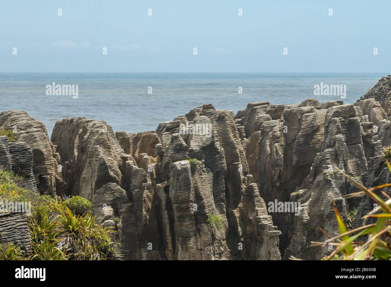 (Punakaiki Pancake rocks) - una famosa attrazione turistica sulla costa occidentale dell'Isola Sud della Nuova Zelanda. Foto Stock