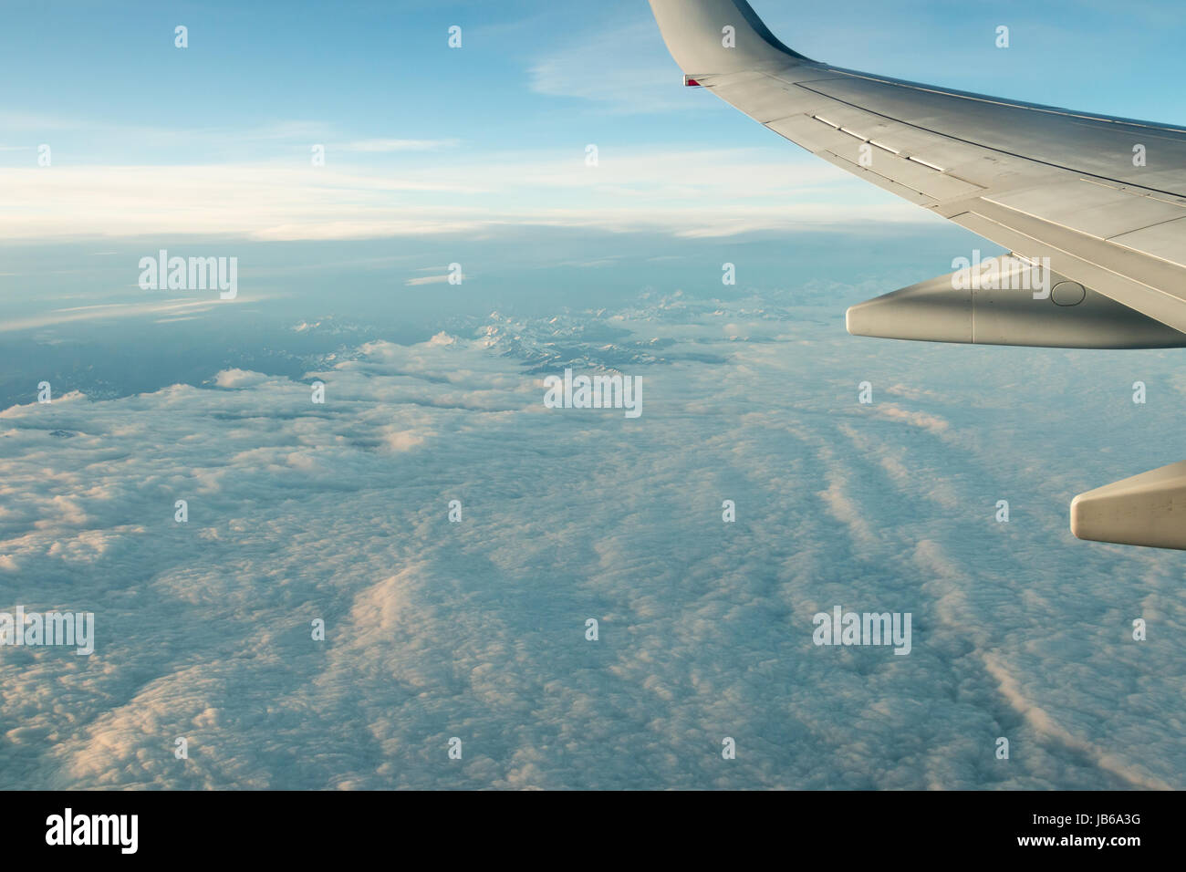 La mattina presto vista aerea della Nuova Zelanda paesaggio scattate da un aereo Foto Stock