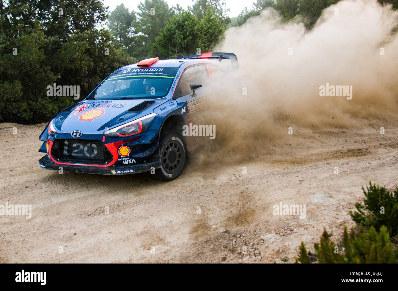 Olbia, Italia, il 9 giugno 2017. FIA World Rally Championship - Rally d'Italia Sardegna 2017. Stage speciale n. 2: Terranova. Hyunday I20. Driver: Sordo /Martì. Credito: Giacomo Altamira/Alamy Live News Foto Stock