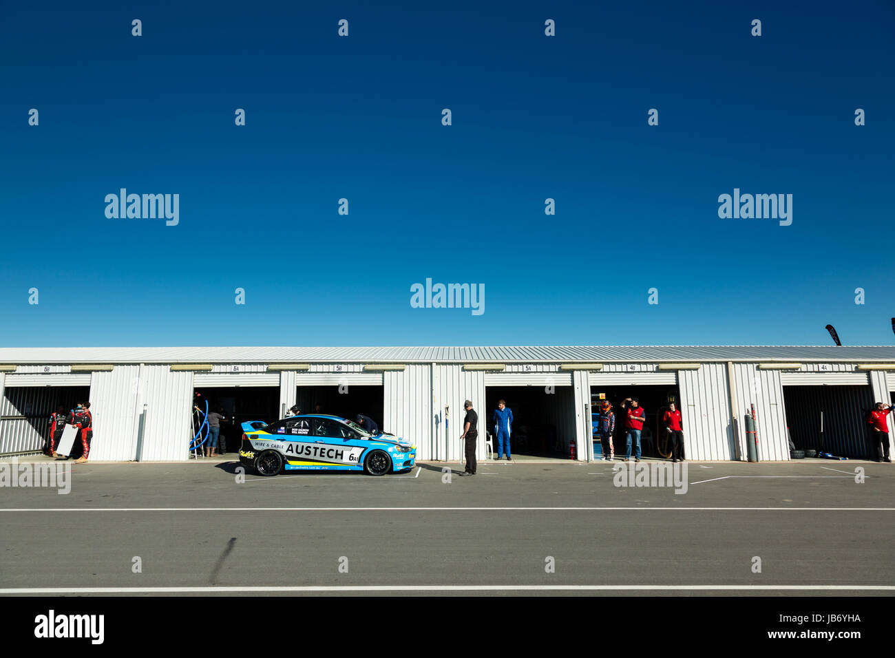 Melbourne, Australia. Decimo Giugno, 2017. La vita in pit lane durante il 2017 Shannon cittadini, Round 3 - Winton, Australia il 10 giugno 2017. Credito: Dave Hewison sport/Alamy Live News Foto Stock