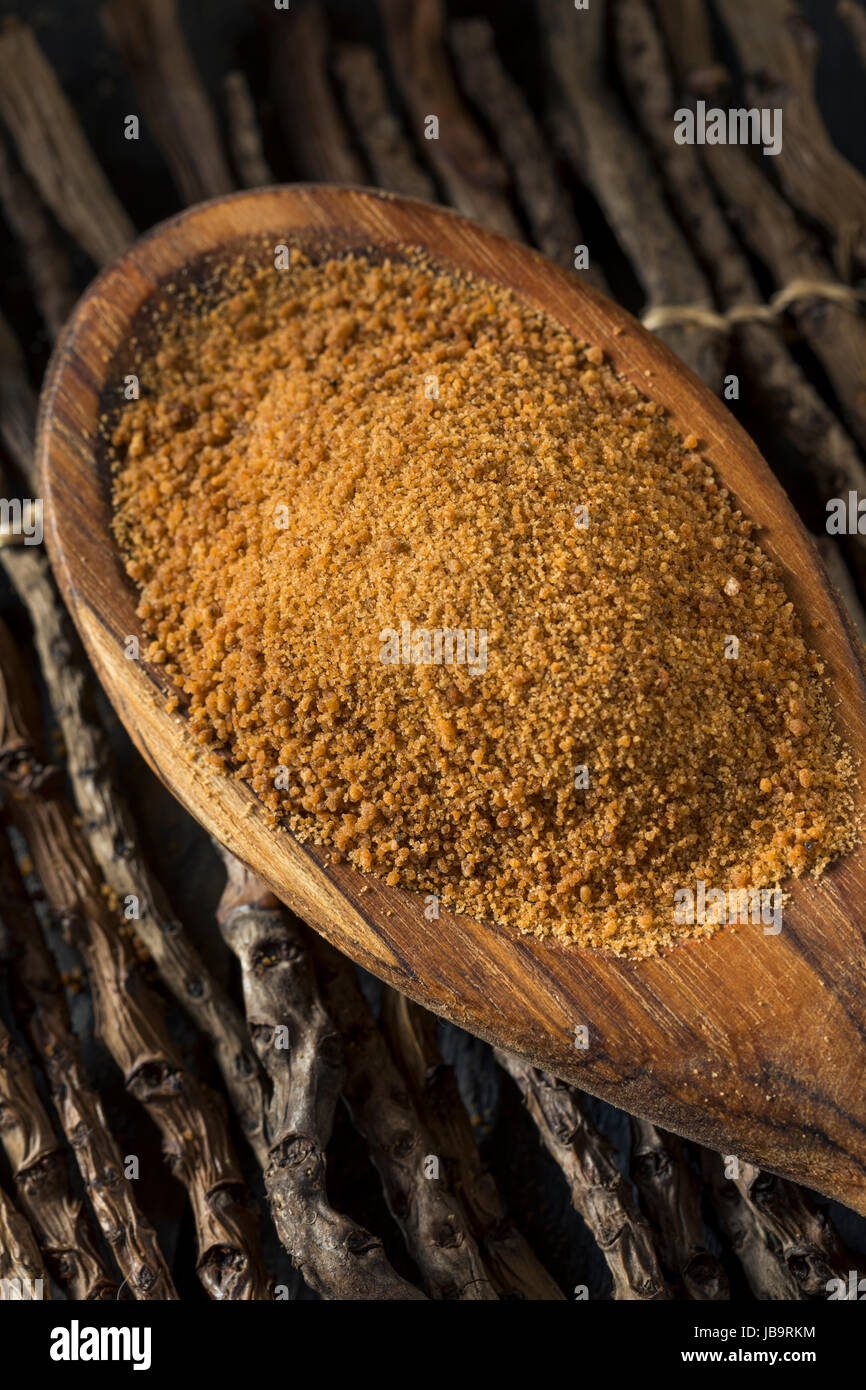 Materie organiche di palma di cocco lo zucchero in una terrina Foto Stock