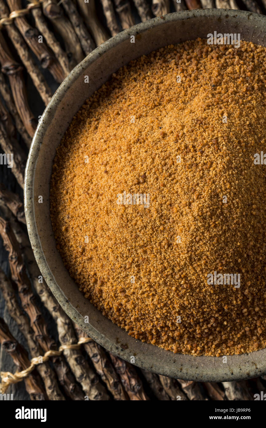 Materie organiche di palma di cocco lo zucchero in una terrina Foto Stock
