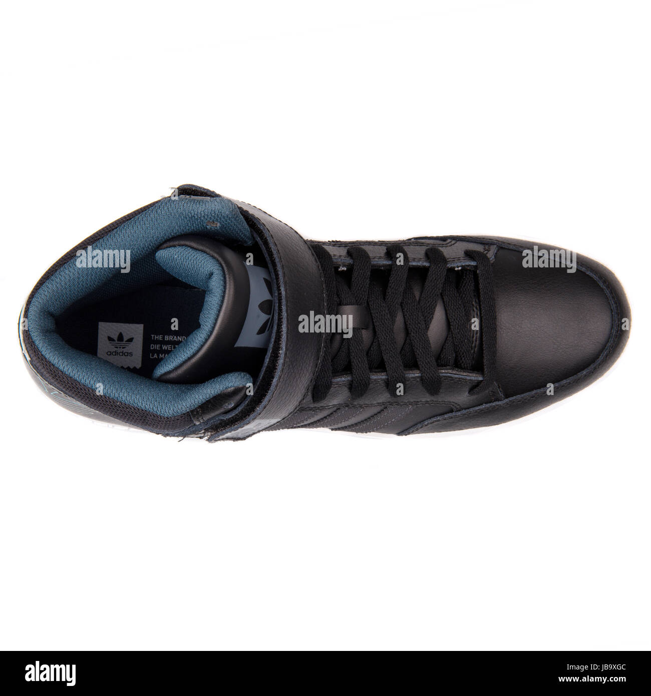 Adidas Varial mid in pelle nero Uomo Scarpe da basket - D68664 Foto stock -  Alamy