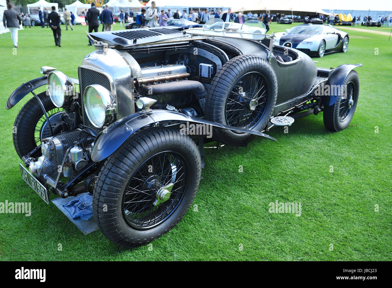 Londra, Regno Unito. 09 Giugno, 2017. Un 1931 Bentley 4.5 litri sovralimentato "Birkin soffiante No.5', sul display durante la cerimonia inaugurale città Concours Motoring Garden Party nei giardini della Onorevole Compagnia di Artiglieria presso la sede centrale nel cuore della città di Londra, Regno Unito. Credito: Michael Preston/Alamy Live News Foto Stock