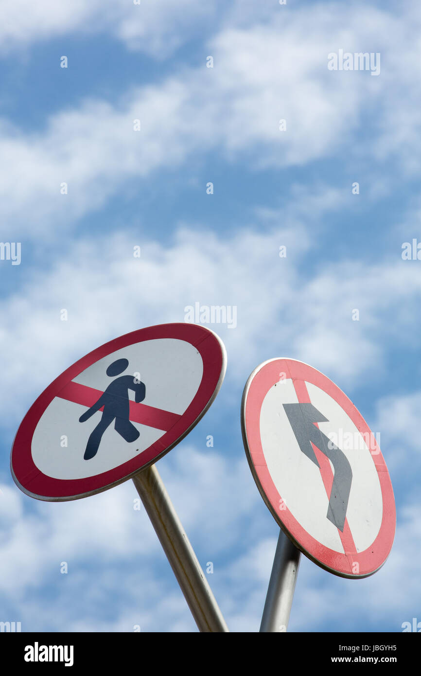 Cartello stradale divertente con scritta in inglese Bcts Road Sign Are