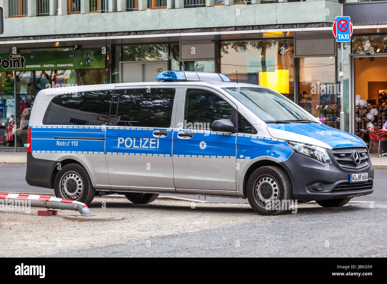 Macchina della polizia tedesca, Germania, Kassel, Assia, Europa Foto Stock