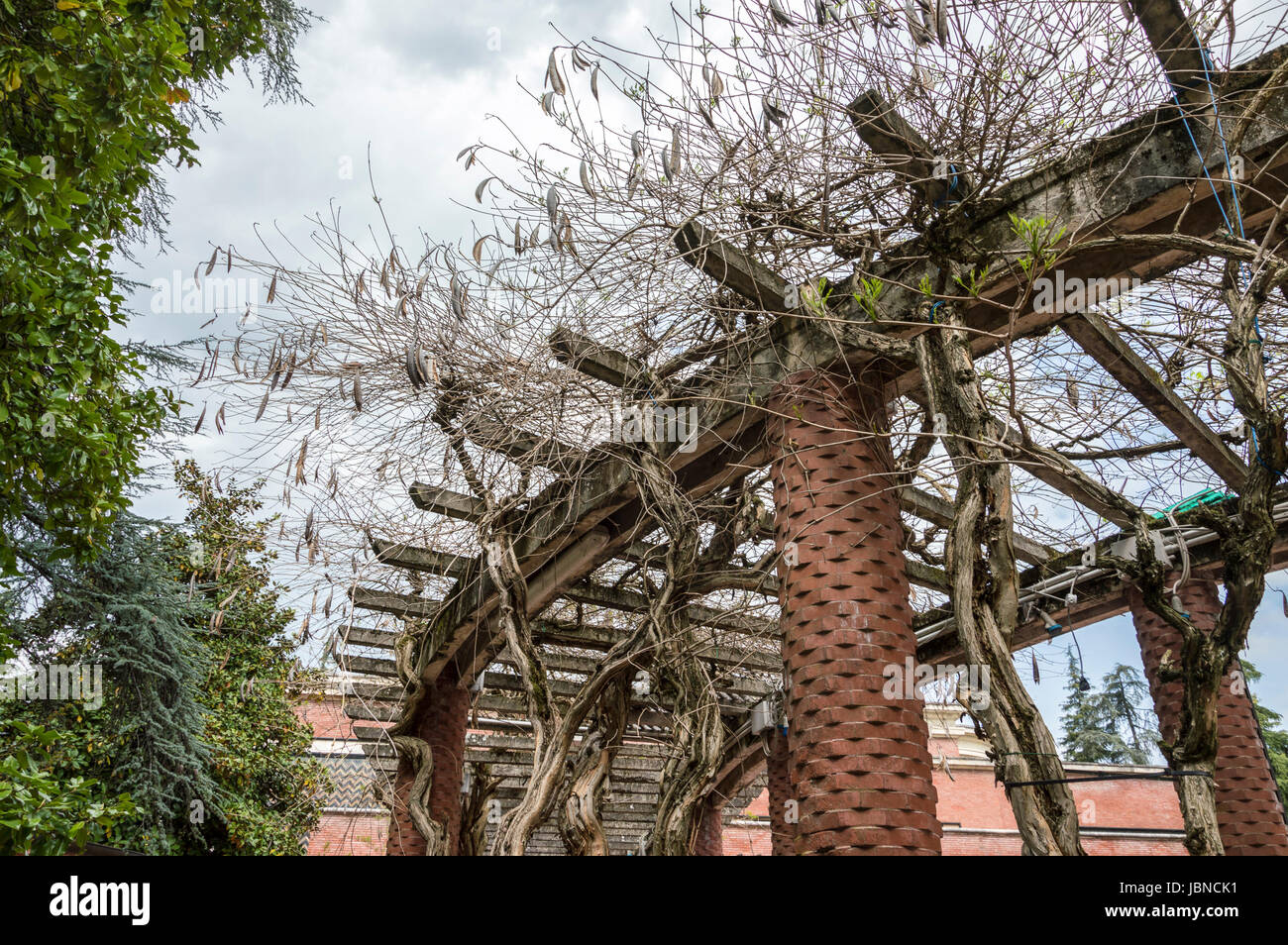 Dettaglio del patio in stile art deco, periodo del secolo scorso chiamato anni ruggenti molto importante artisticamente in Europa e in America Foto Stock