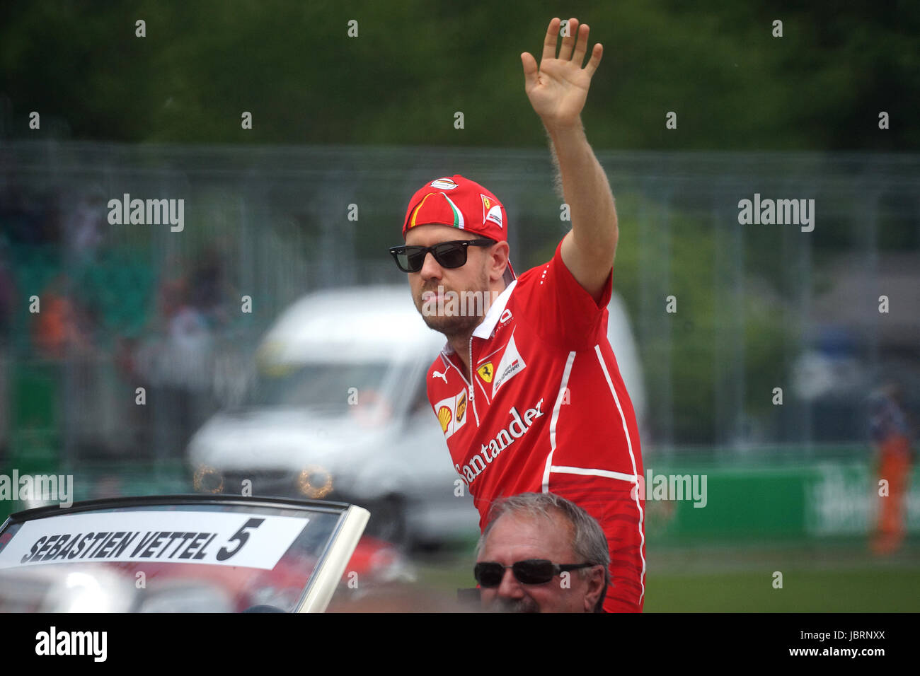 Montreal, Canada, 11 Giugno,2017. Driver di Formula Uno Sebastien Vettel in parata dei piloti al 2017 Montreal Grand Prix .Credito: Mario Beauregard/Alamy Live News Foto Stock