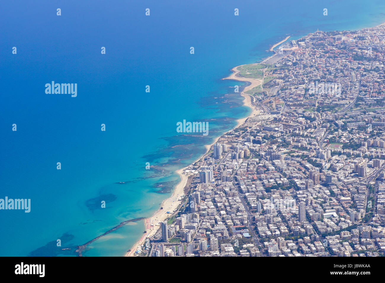 Vista in elevazione di Tel Aviv e Bat Yam come si vede da una partenza finestra di piano Foto Stock