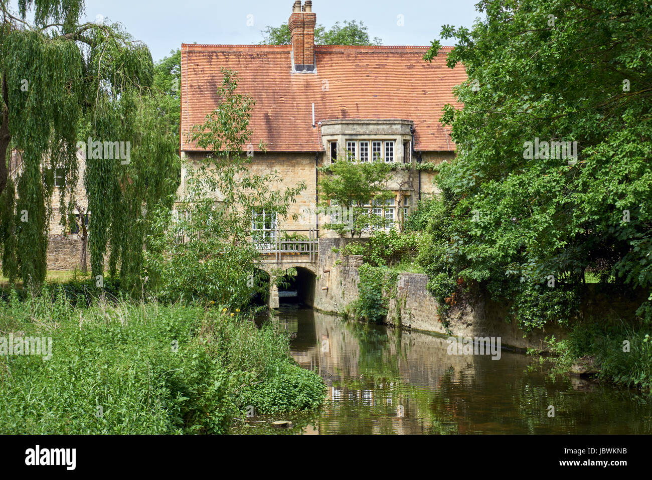 Holywell di casa Ford sul fiume Cherwell, Magdalen College di Oxford Foto Stock