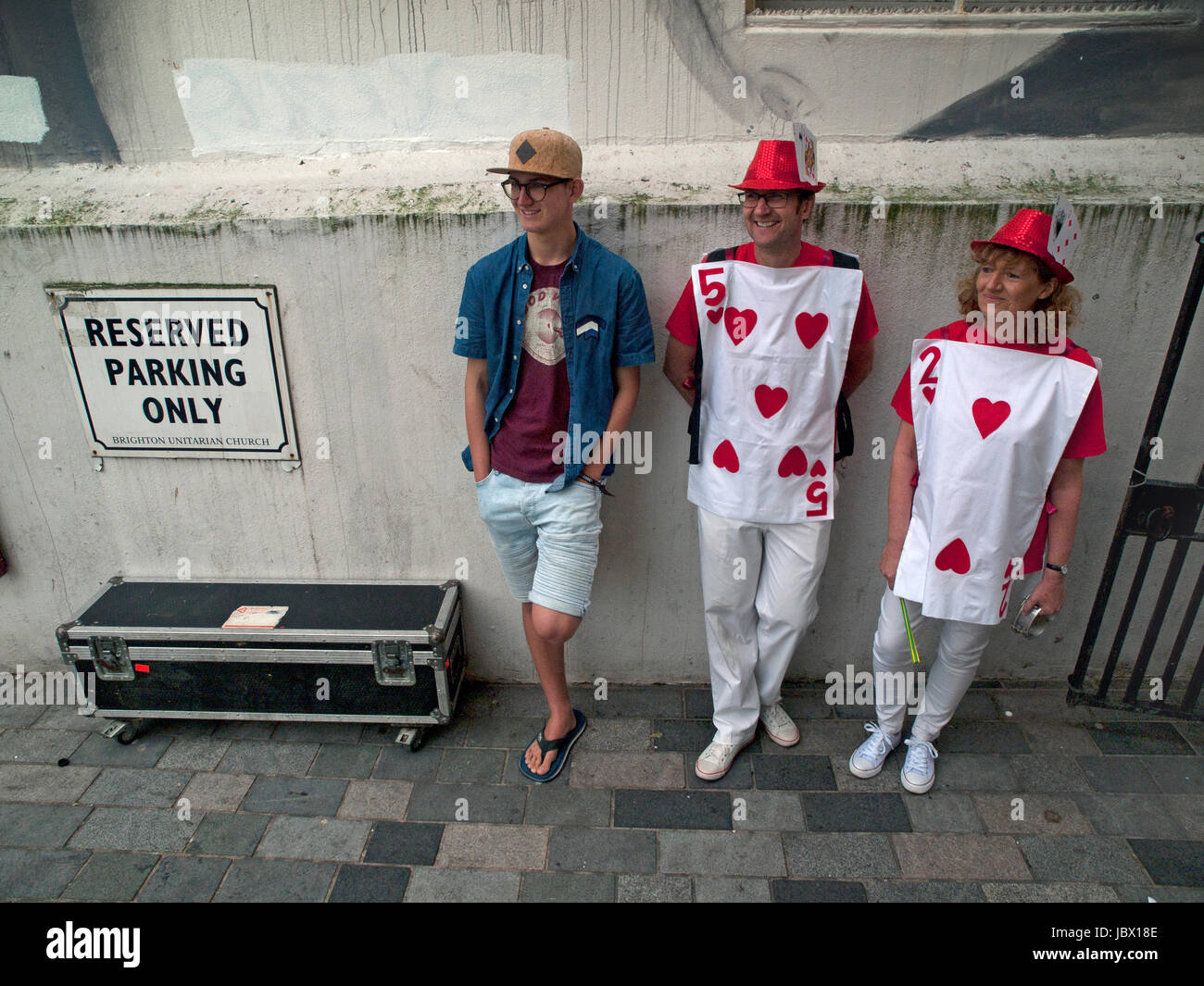 In attesa di eseguire durante la Brighton Fringe Festival Foto Stock