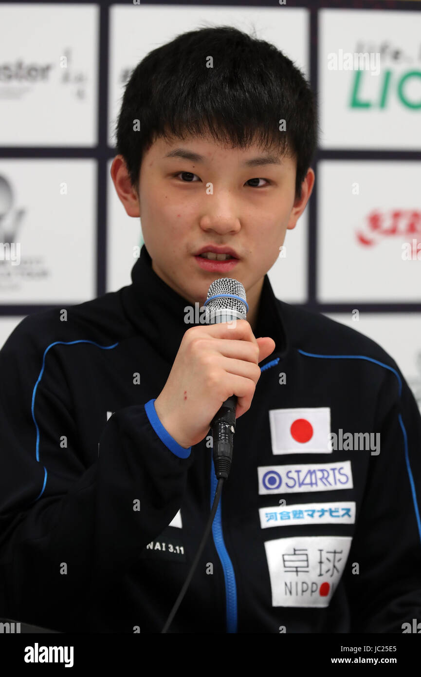 Tokyo, Giappone. Xiii Giugno, 2017. Tabella giapponese giocatore di tennis Tomokazu Harimoto parla nel corso di una conferenza stampa davanti al mondo ITTF Tour Platinum Lion Japan Open tennis tavolo campionati a Tokyo Palestra Martedì, 13 giugno 2017. Uomini e donne singoli dei campionati verrà avviato a partire da giugno 16. Credito: Yoshio Tsunoda/AFLO/Alamy Live News Foto Stock