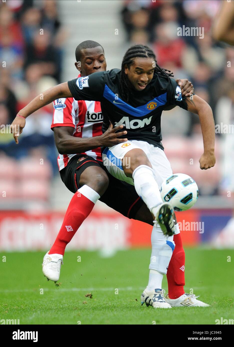 NEDUM ONUOHA & ANDERSON SUNDERLAND V MANCHESTER UTD FC STADIO DELLA LUCE SUNDERLAND INGHILTERRA 02 Ottobre 2010 Foto Stock